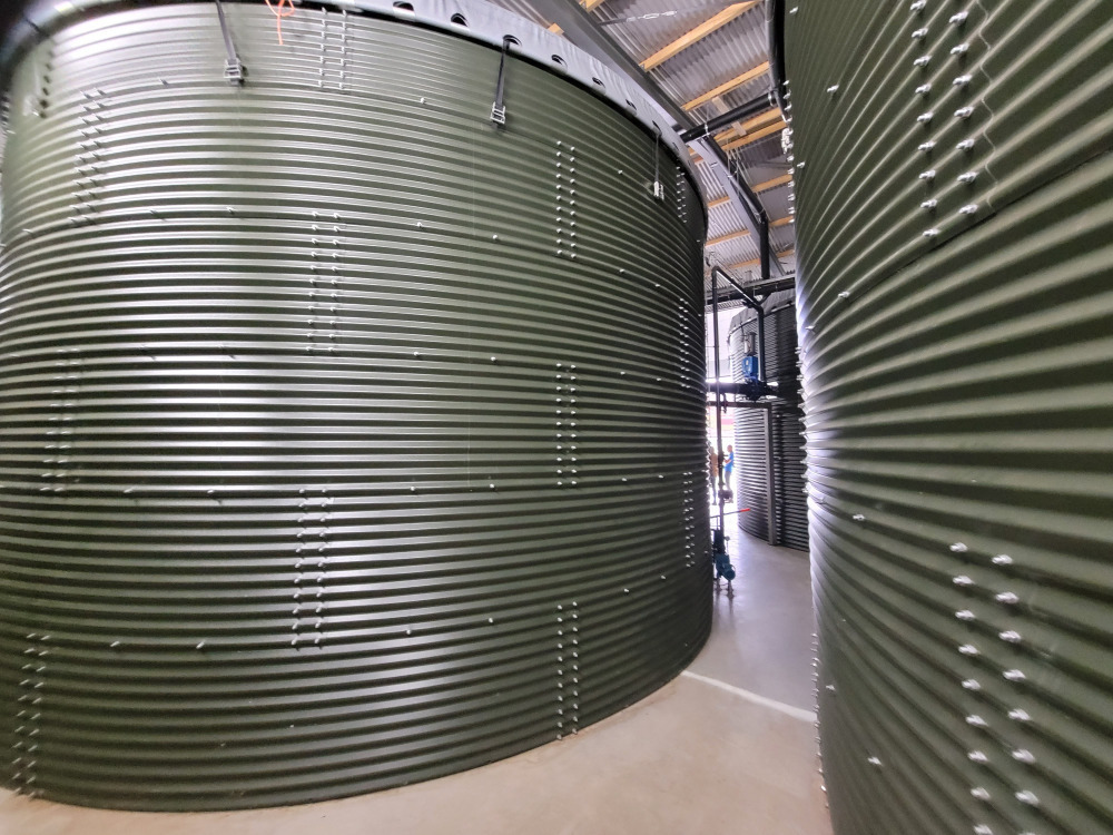 Water storage silos for sewage treatment